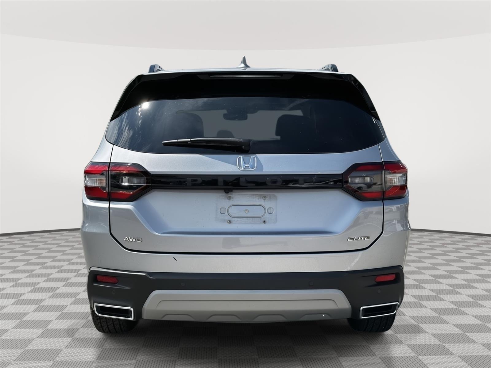 Used 2024 Lunar Silver Metallic Honda Elite image 4