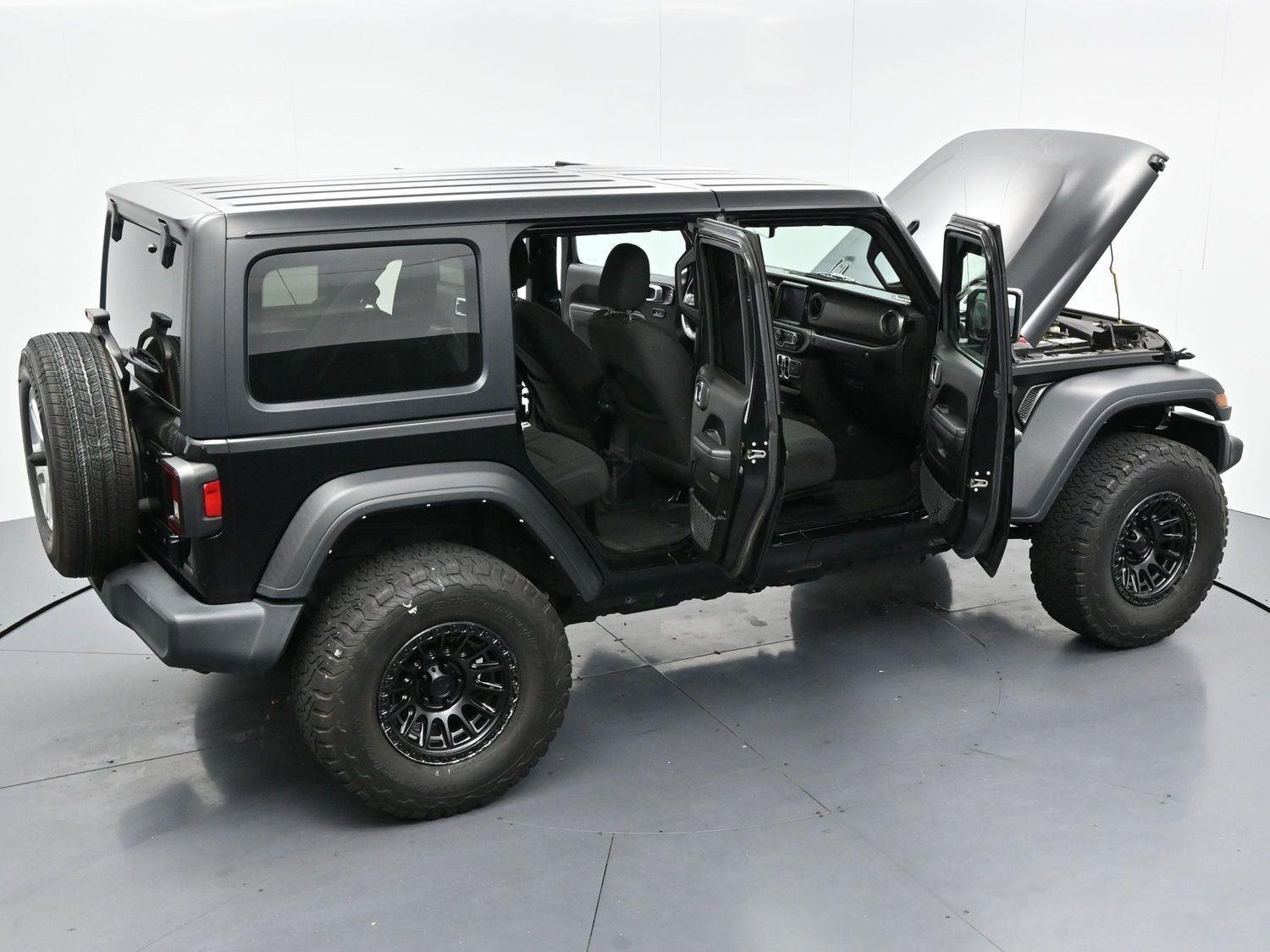 Used 2022 Black Clearcoat Jeep Unlimited Sport S image 31