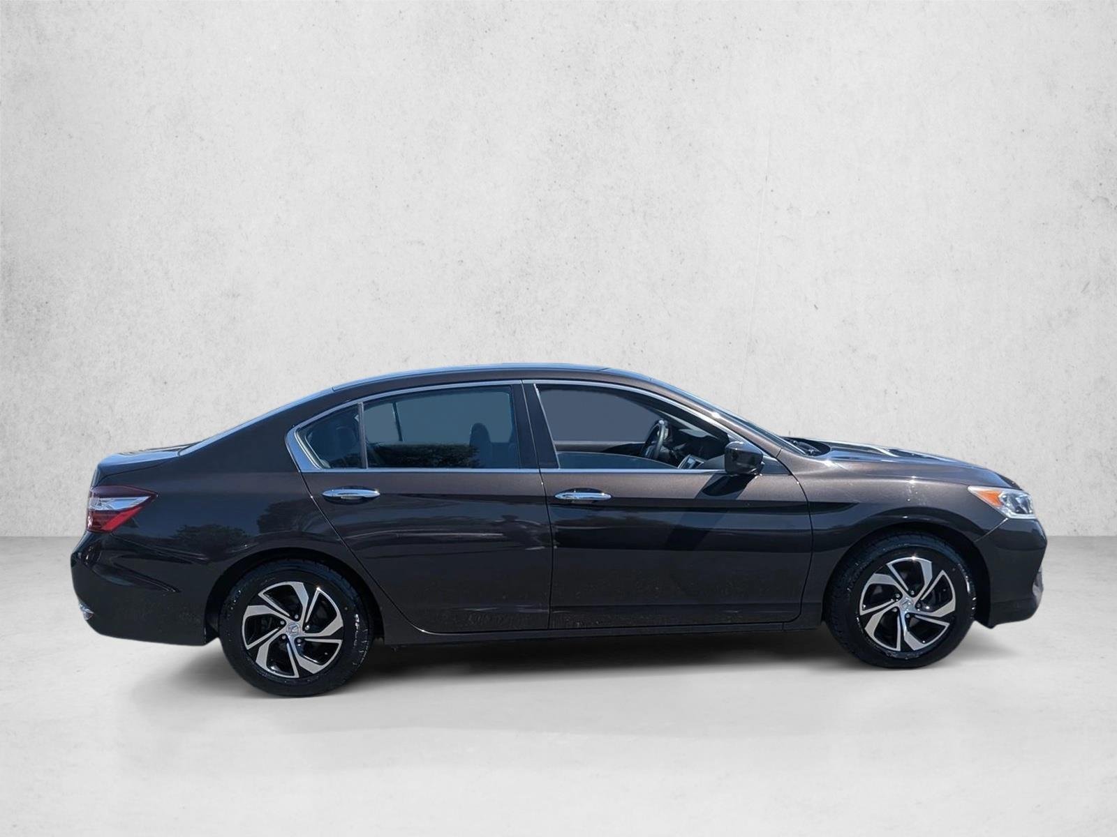 Used 2016 Kona Coffee Metallic Honda LX image 4