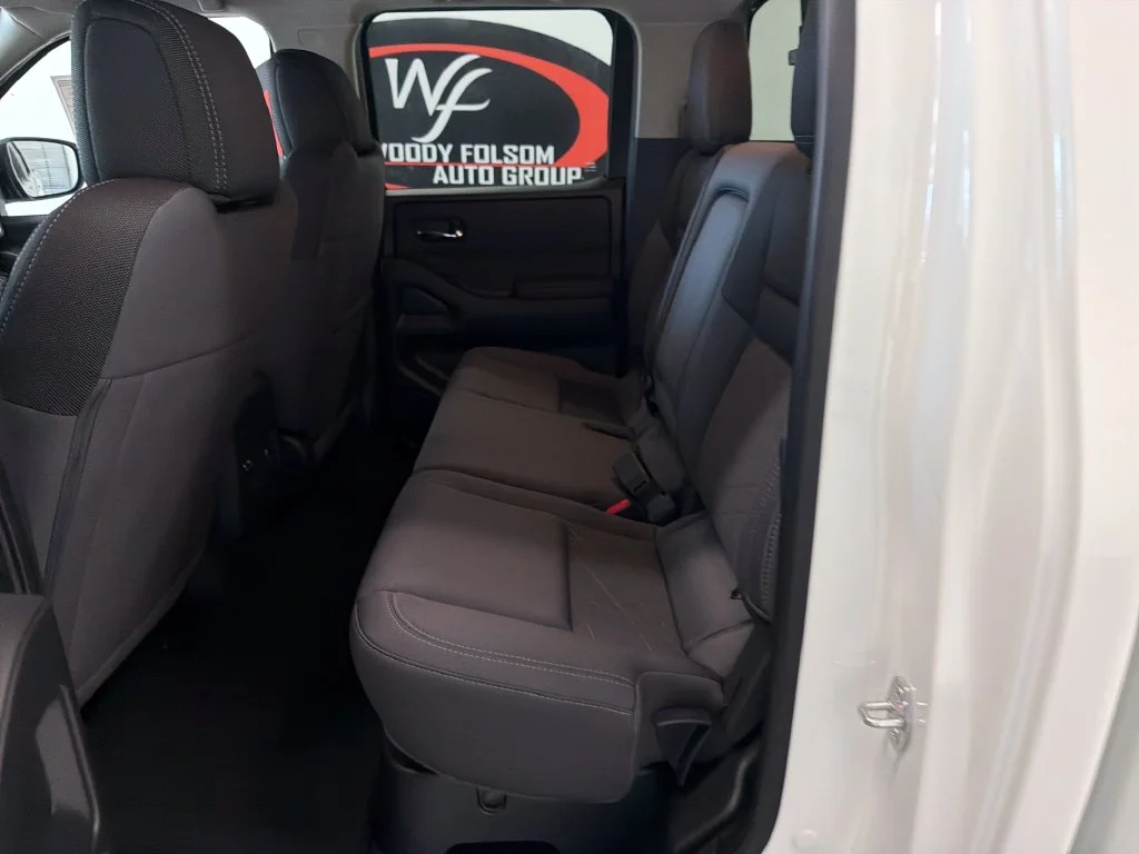 New 2027 Glacier White Nissan Crew Cab SV image 15