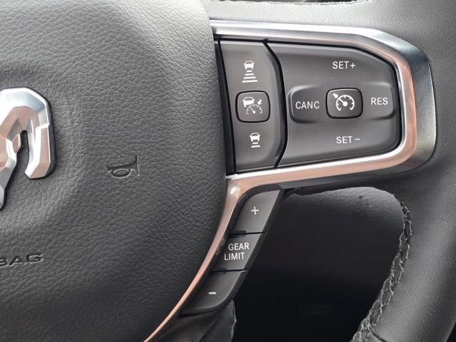 New 2026 Diamond Black Crystal Pearl-Coat Exterior Paint RAM Laramie image 26