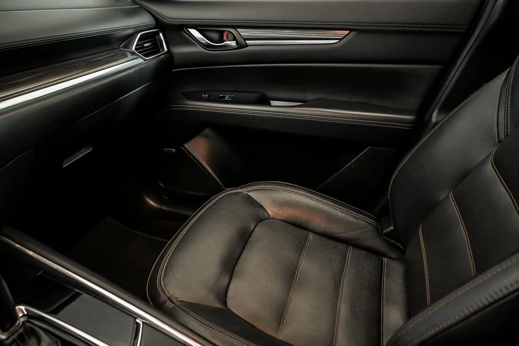 Used 2019 Black Mazda Grand Touring image 27
