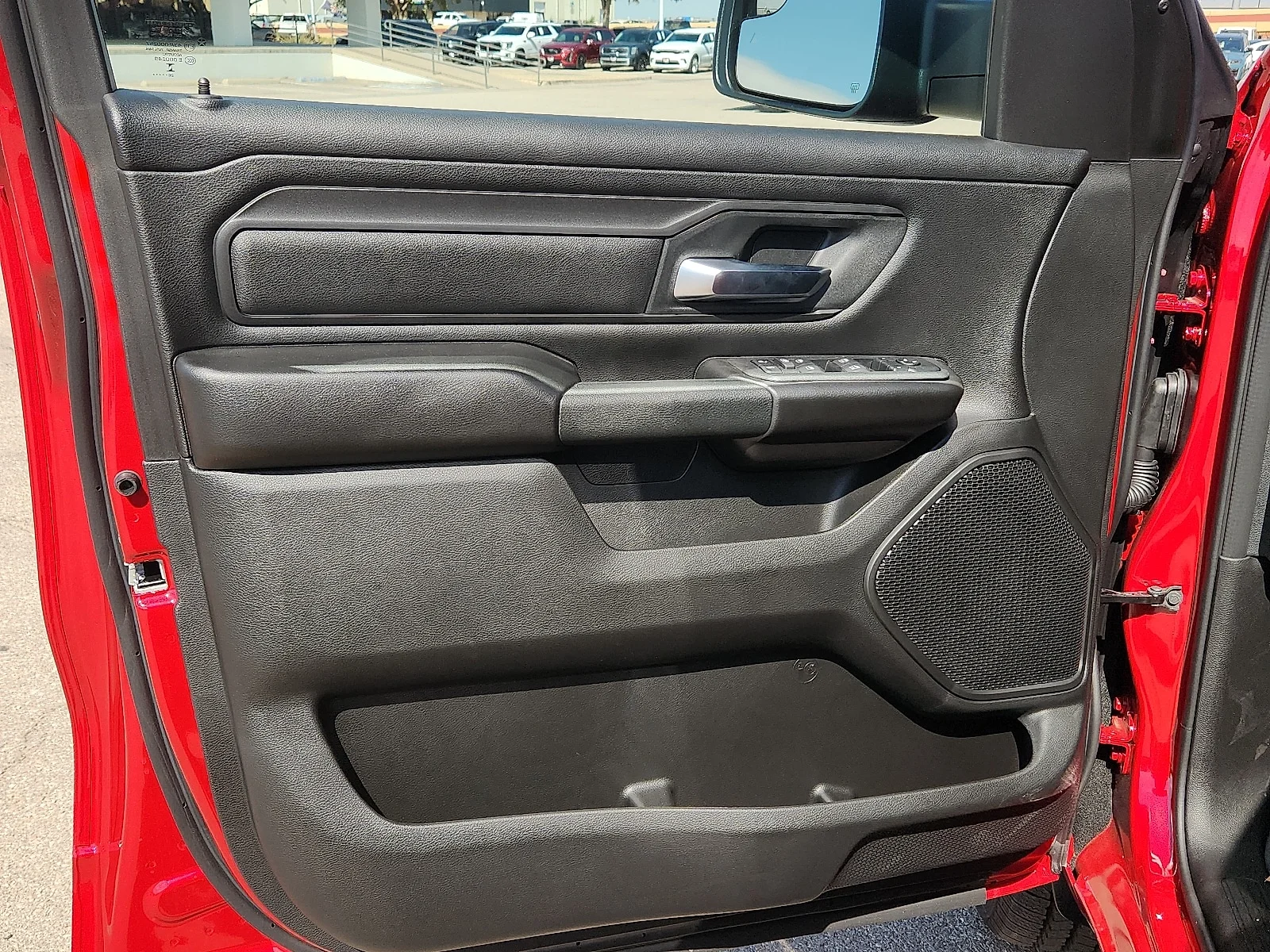 New 2026 Molten Red Pearl-Coat  Paint Ram EXPRESS CREW CAB 4X4 5
