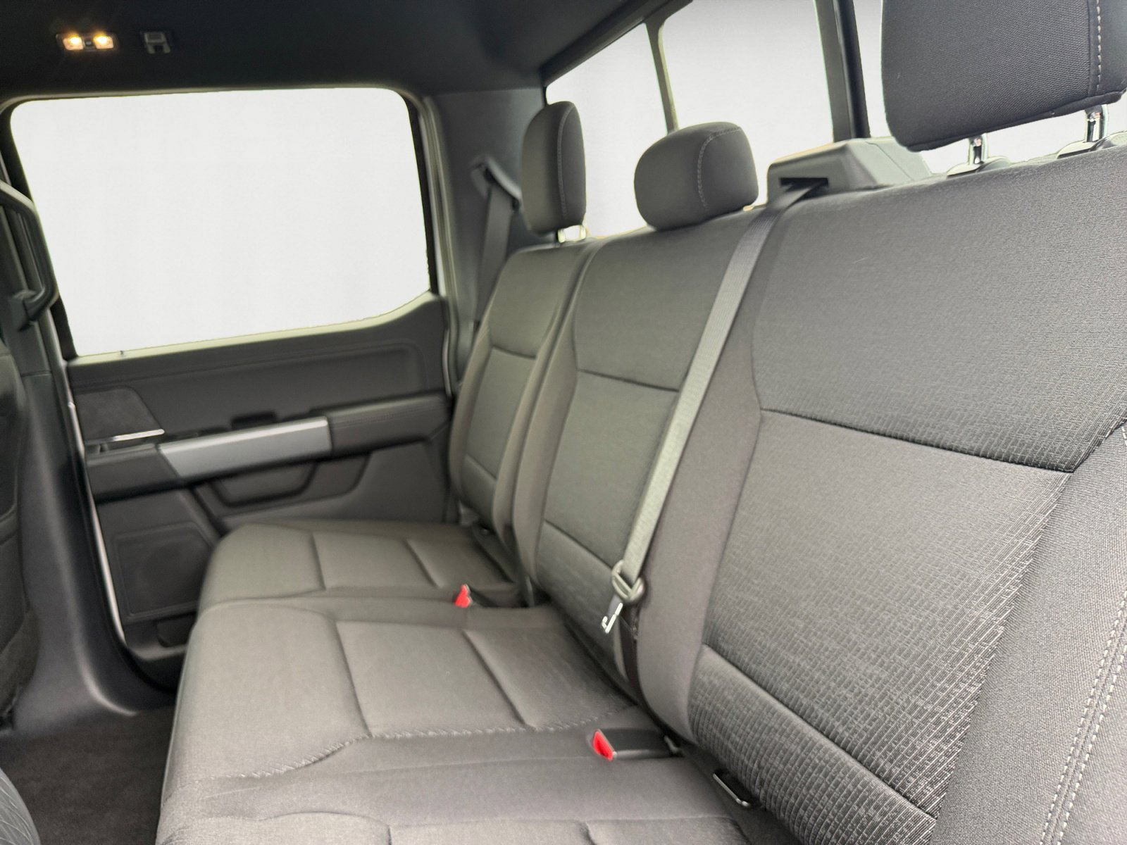 New 2026 Oxford White Ford XLT image 13