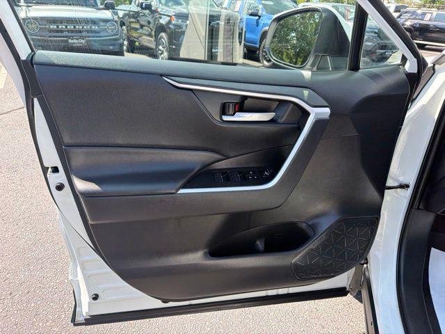 Certified Used 2024 ICE CAP Toyota  image 10