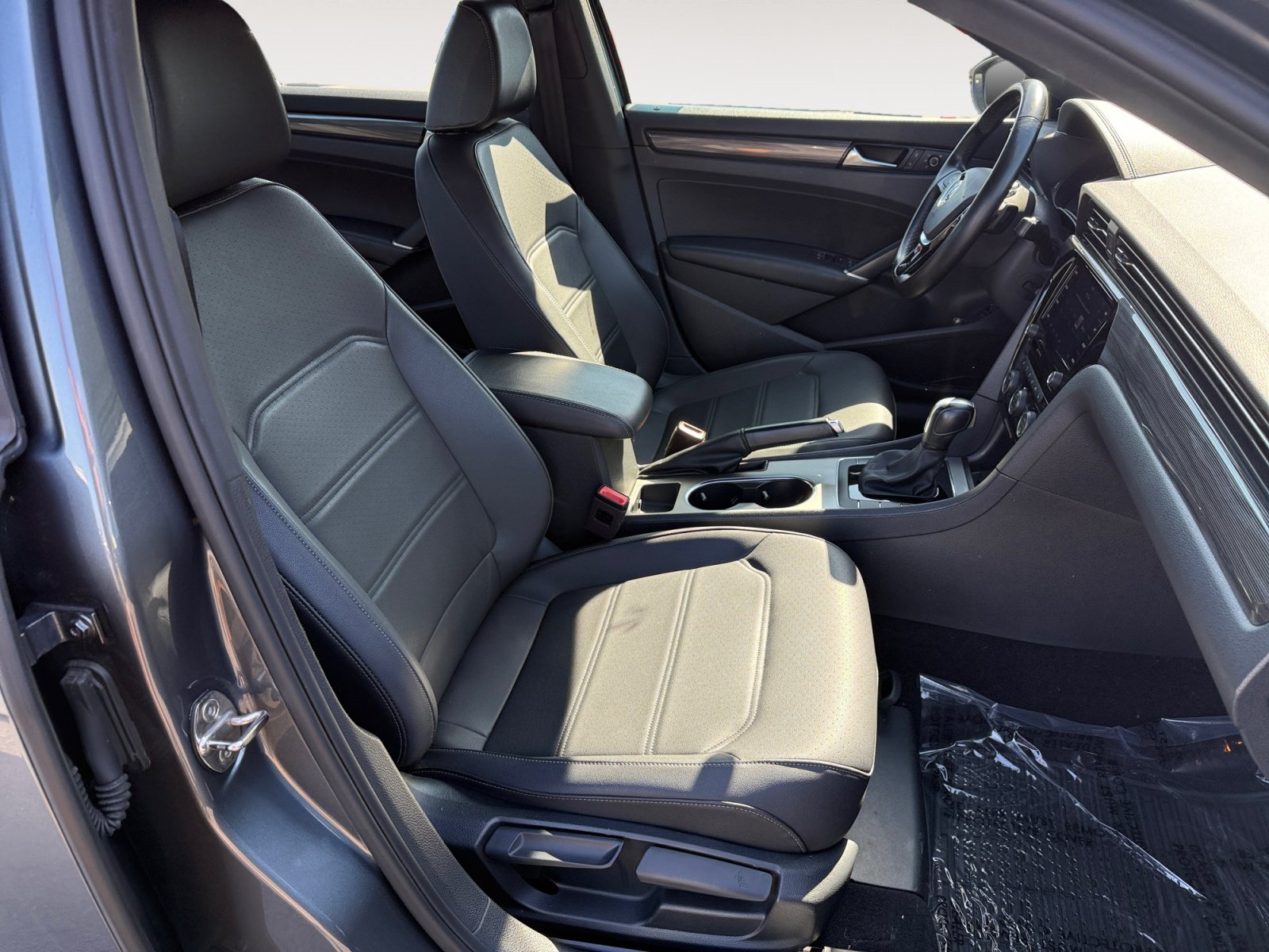 Used 2022 Platinum Gray Metallic Volkswagen 2.0T R-Line image 19