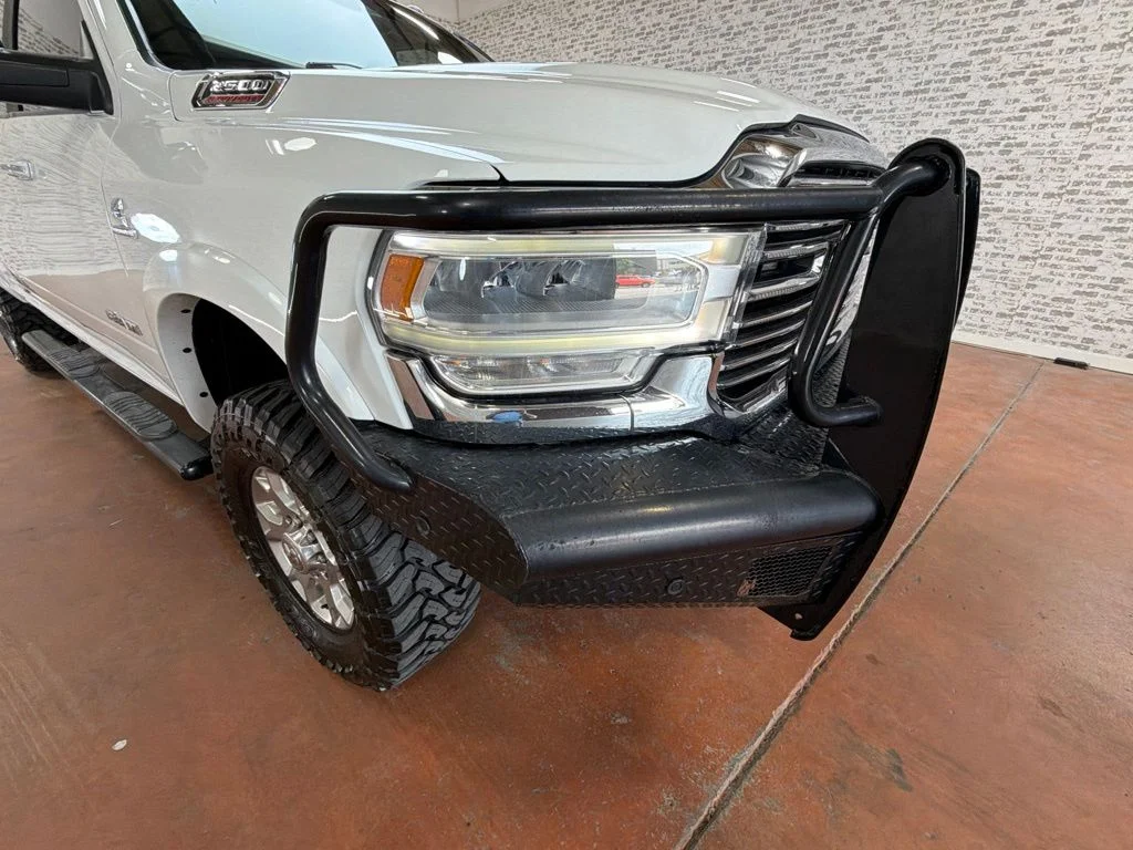 Used 2022 Bright White Clearcoat Ram Laramie image 9