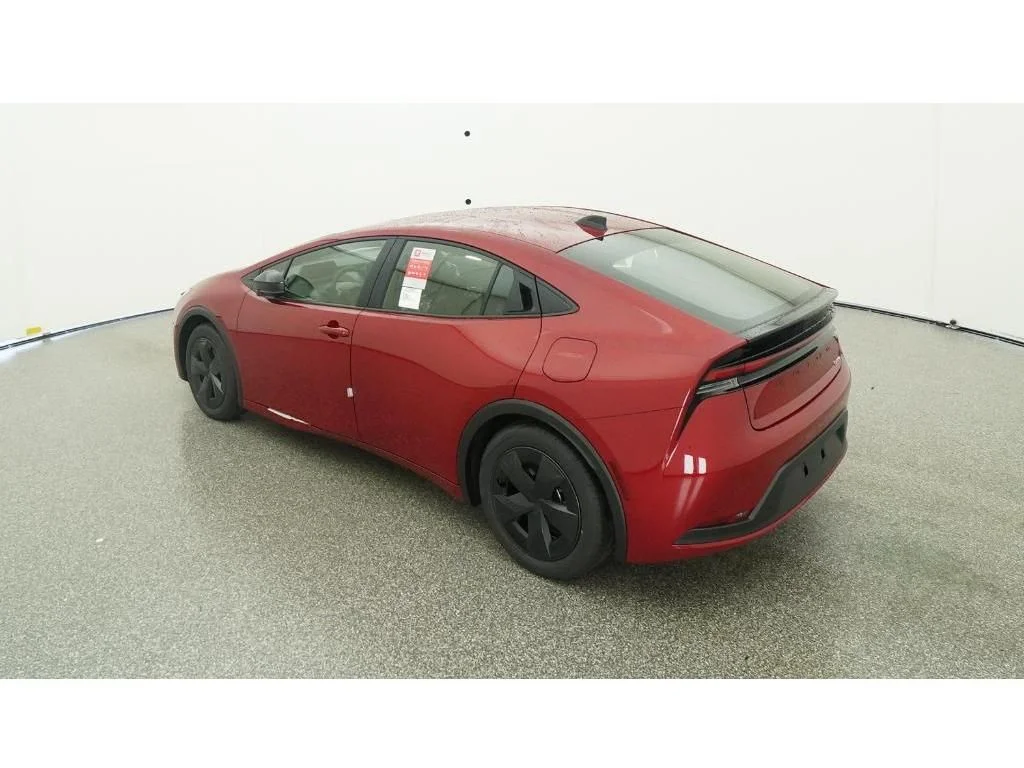 New 2026 Supersonic Red Toyota LE image 27