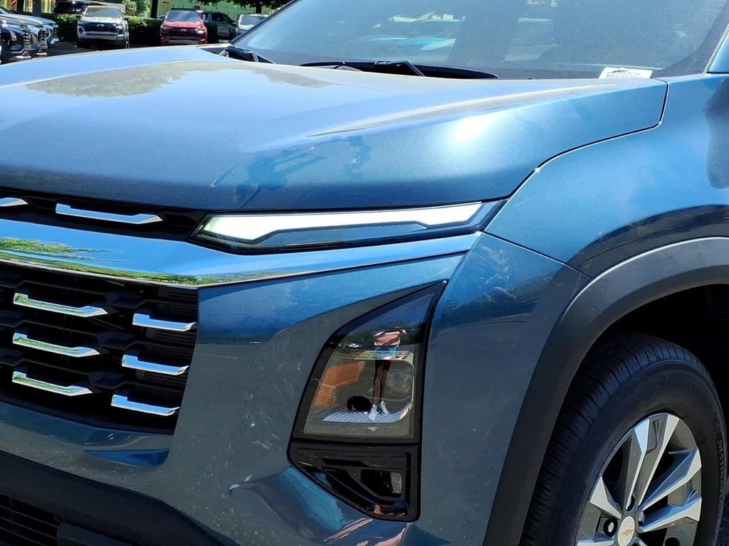 New 2026 Lakeshore Blue Metallic Chevrolet LT image 27