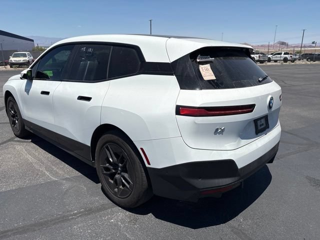 Used 2024 White BMW xDrive50 image 7