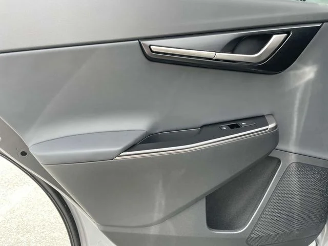 New 2026 Gray Kia Wind image 18