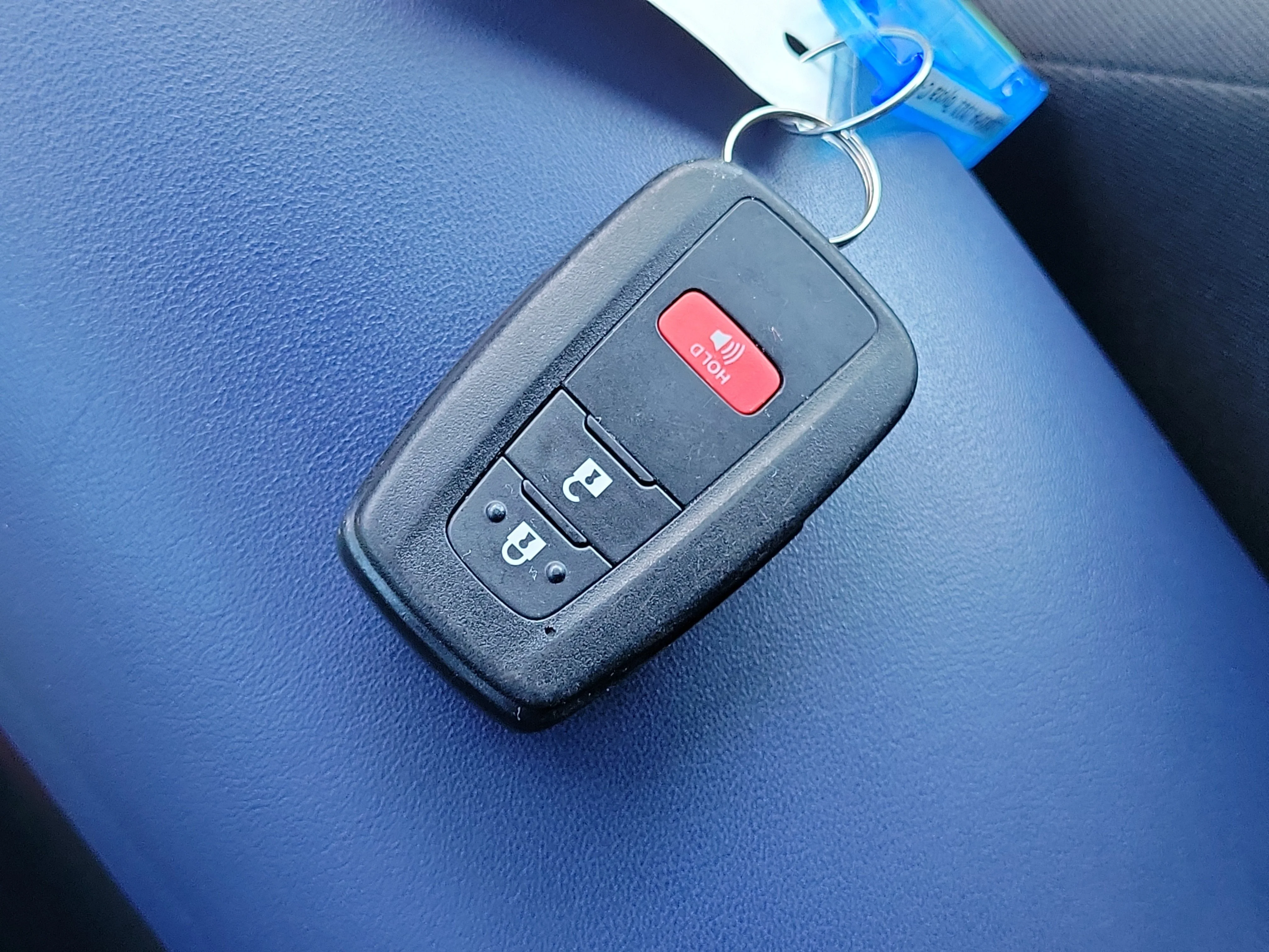 Used 2021 Black Toyota XLE image 27