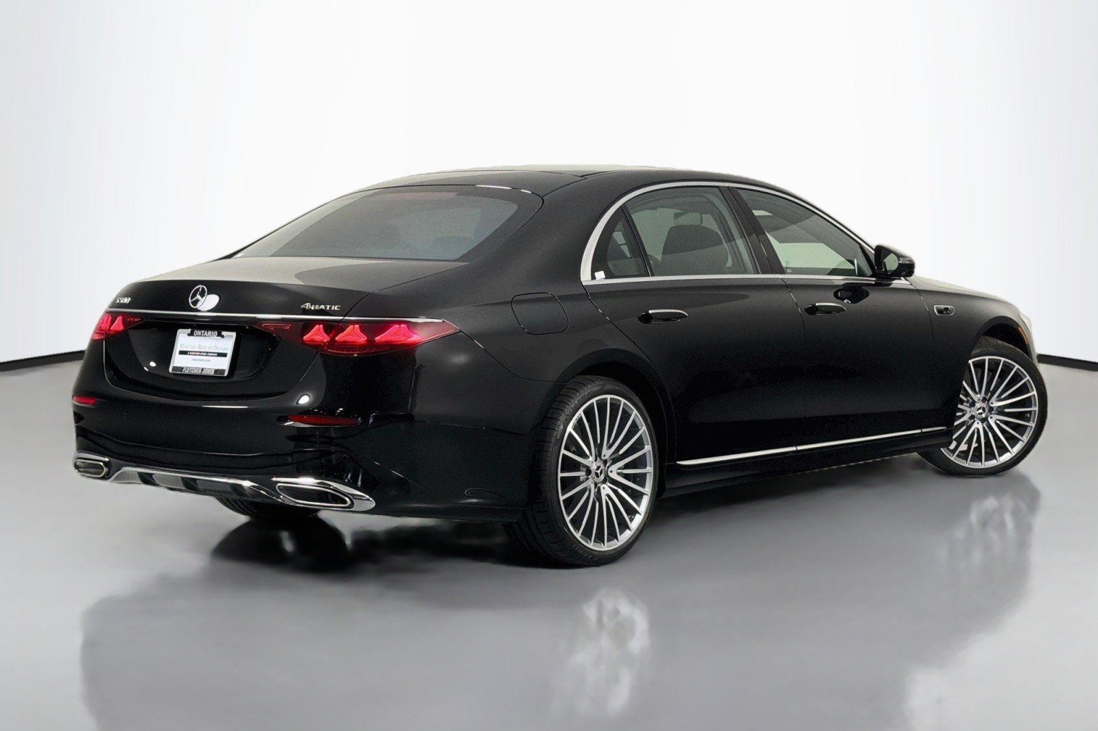 New 2027 Obsidian Black Metallic Mercedes-Benz S 580 4MATIC® Sedan image 11