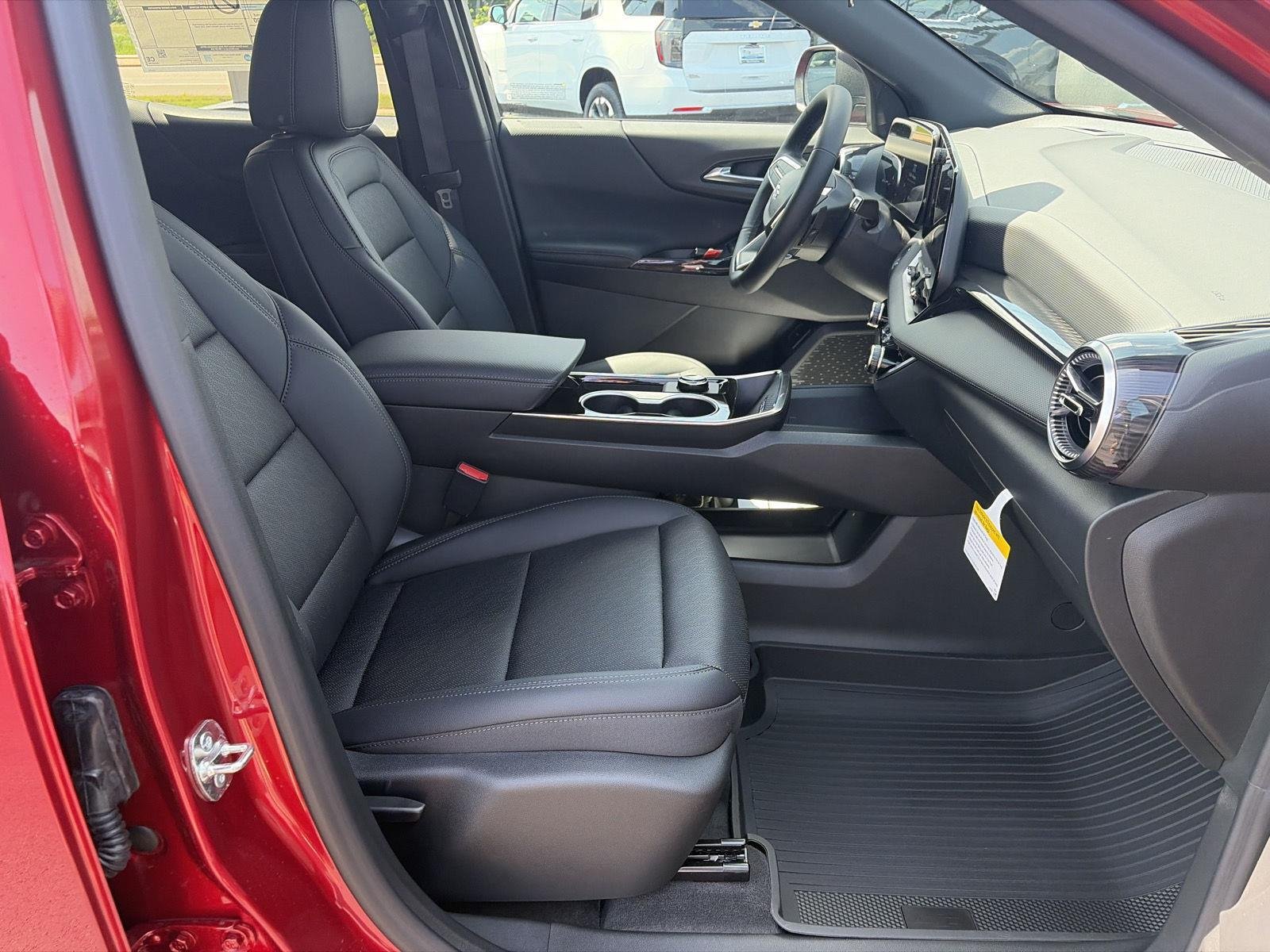 2027 Chevrolet Equinox LT - Photo 16