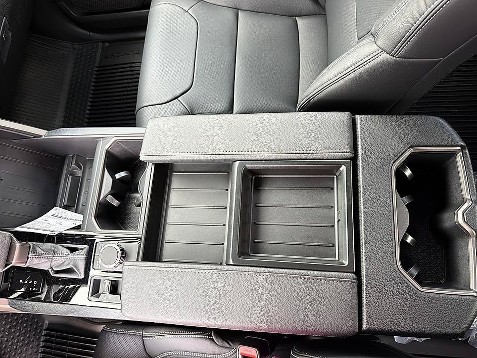 2026 Toyota Tundra SR5 - Photo 18