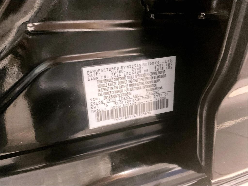 Used 2020 Black Nissan S image 35