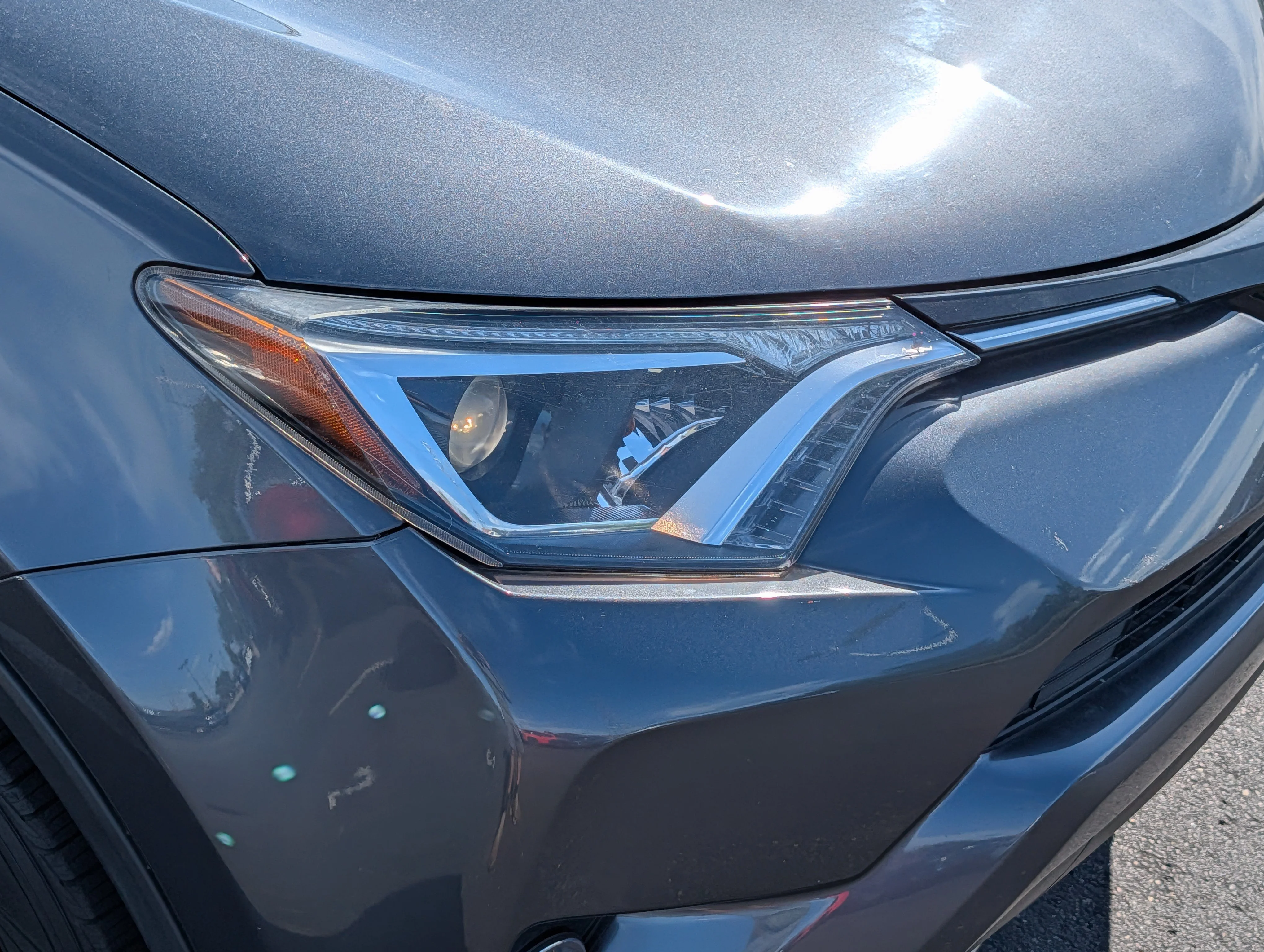 Used 2017 Magnetic Gray Metallic Toyota XLE image 16