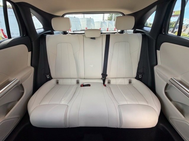 Used 2023  Mercedes-Benz GLA 250 image 16