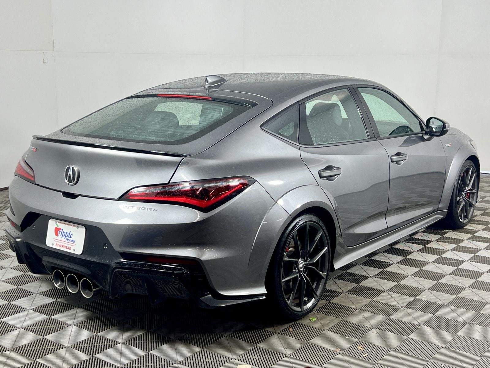 Used 2025 Liquid Carbon Metallic Acura Type S image 6