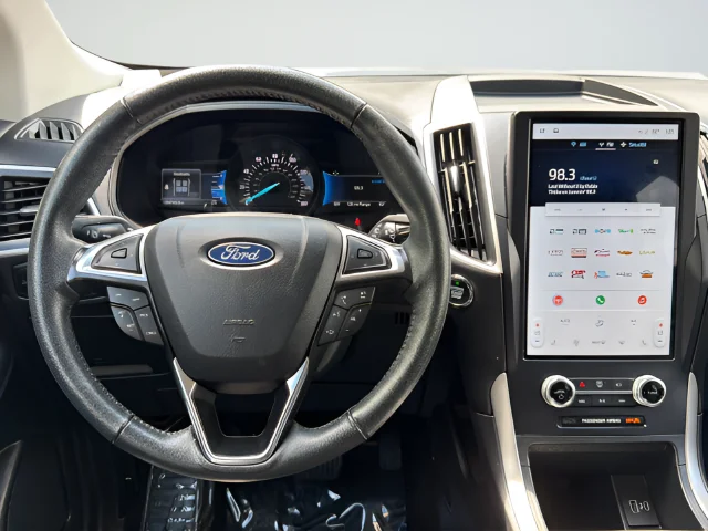 Used 2024 Silver Ford SEL image 11