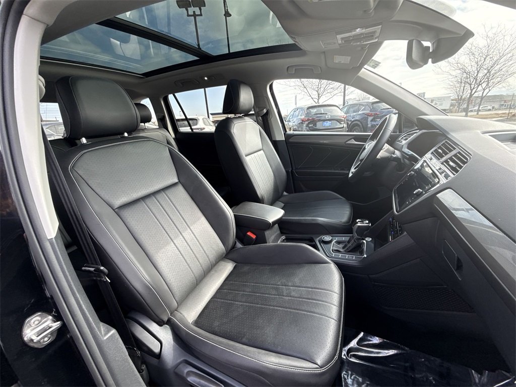 2022 VOLKSWAGEN TIGUAN - Image 25