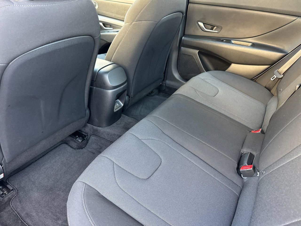 New 2026 White Hyundai SE image 11