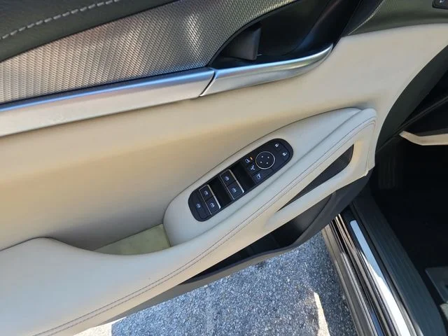 Used 2022 Black INFINITI LUXE image 13