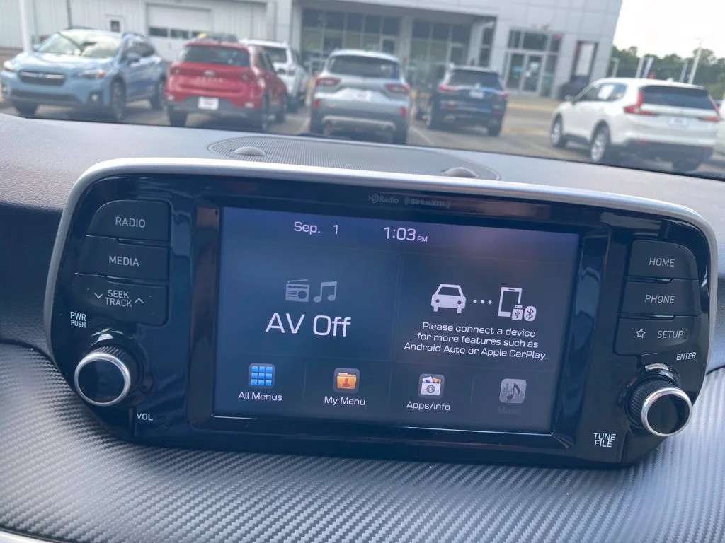 Used 2019 Black Hyundai Value image 22