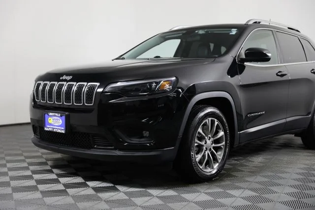 Used 2019 Black Jeep Latitude Plus image 29