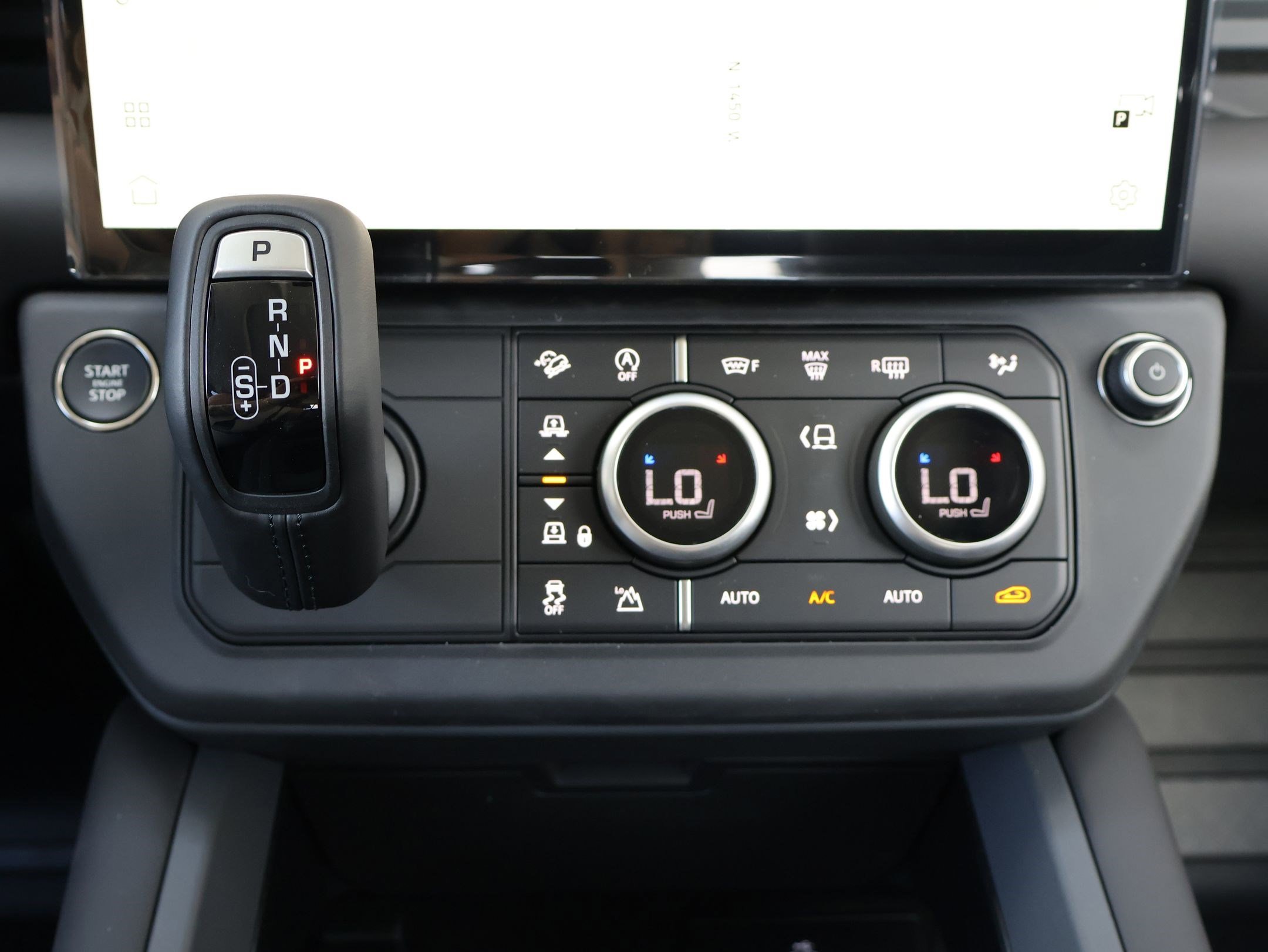 New 2026 Santorini Black LAND ROVER P400 X-Dynamic SE image 14