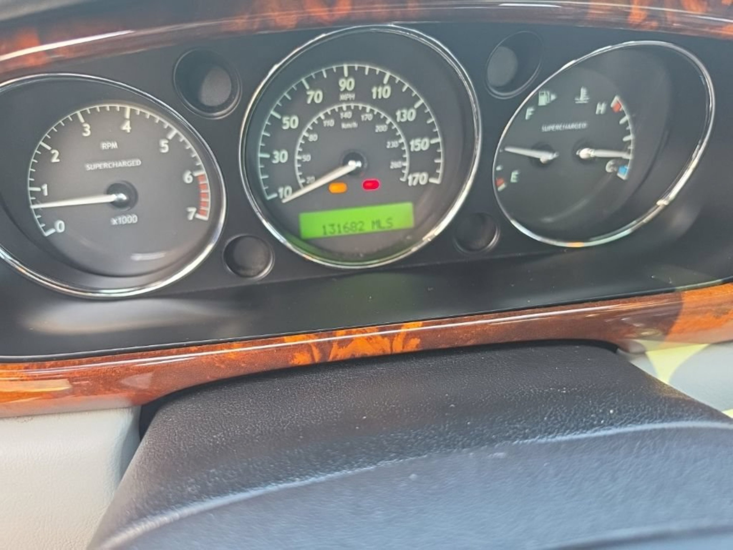 Used 2004  Jaguar XJR image 16