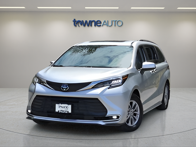 Used 2023 Silver Toyota XLE image 11