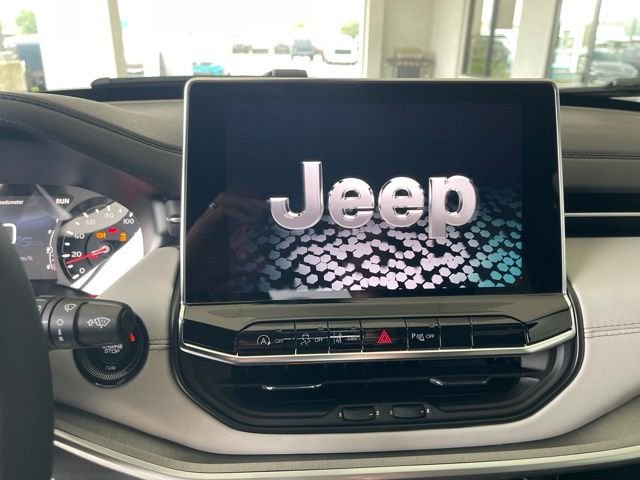New 2026 Fathom Blue Pearl Coat Jeep Limited image 20