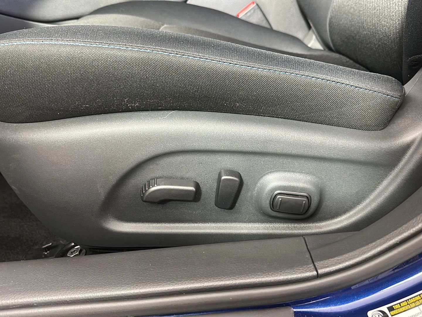 Used 2018 Deep Blue Pearl Nissan 2.5 SR image 15