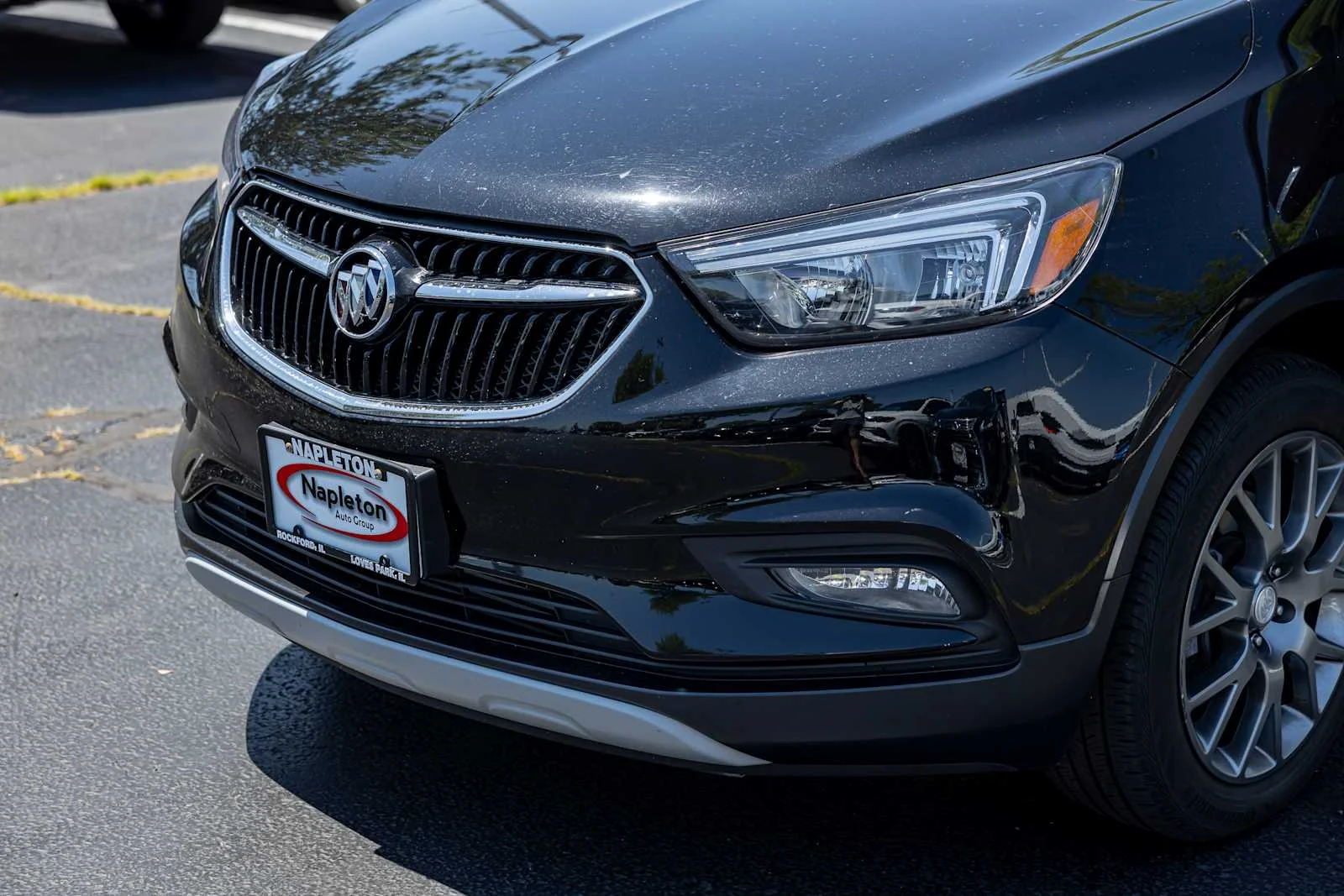 Used 2019 Ebony Twilight Metallic Buick Sport Touring image 32