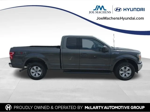 Used 2018 Gray Ford XLT image 3