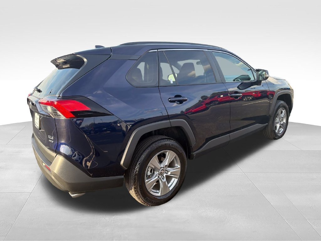 Used 2025 Blue Toyota XLE image 5