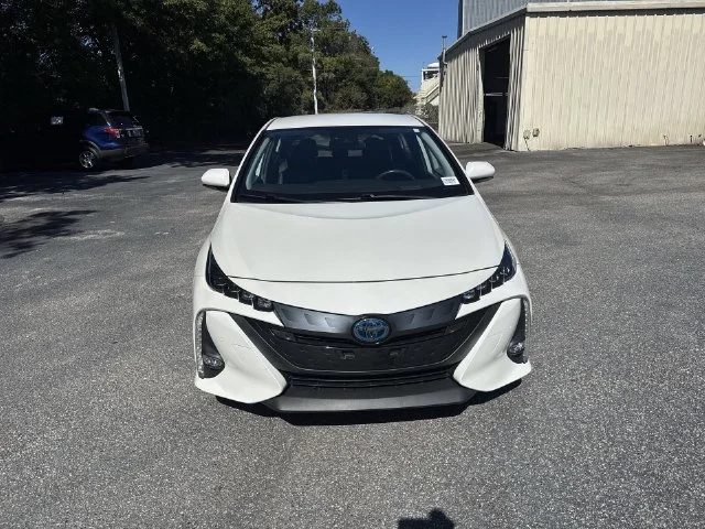 Used 2020 White Toyota Limited image 2