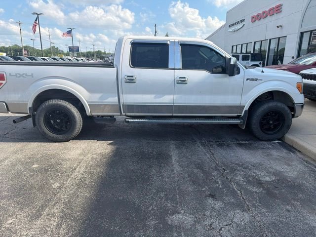 Used 2010 White Ford Lariat image 9