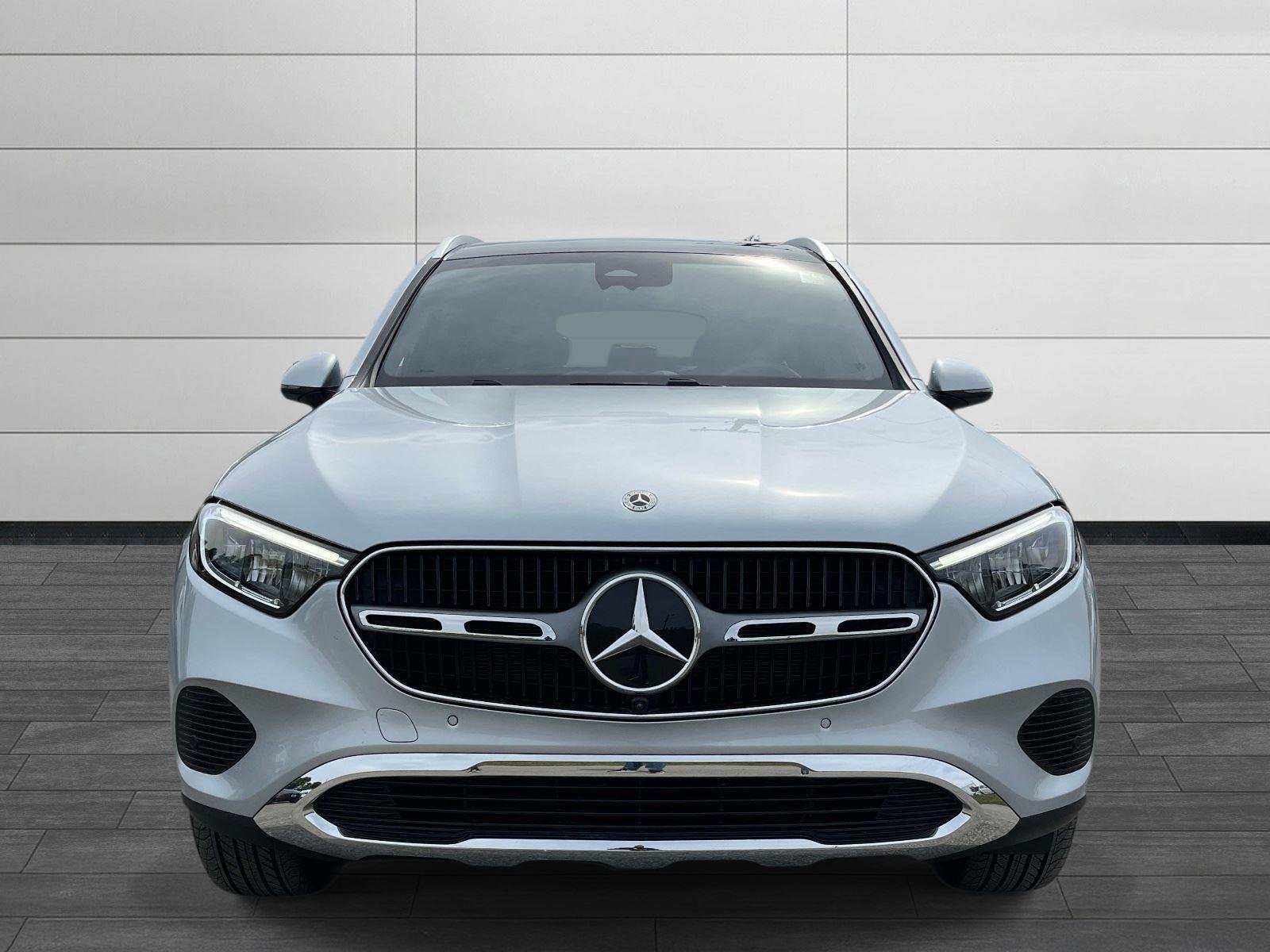 Used 2026 SILVER Mercedes-Benz GLC 300 image 8