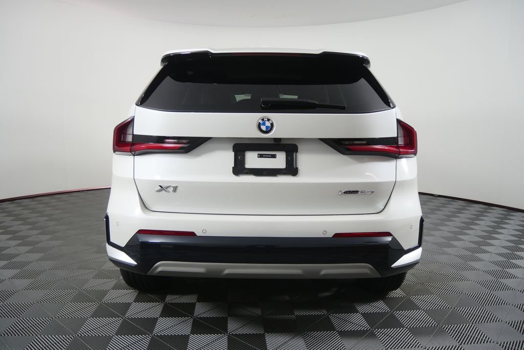 Certified Used 2024 Mineral White Metallic BMW xDrive28i image 4