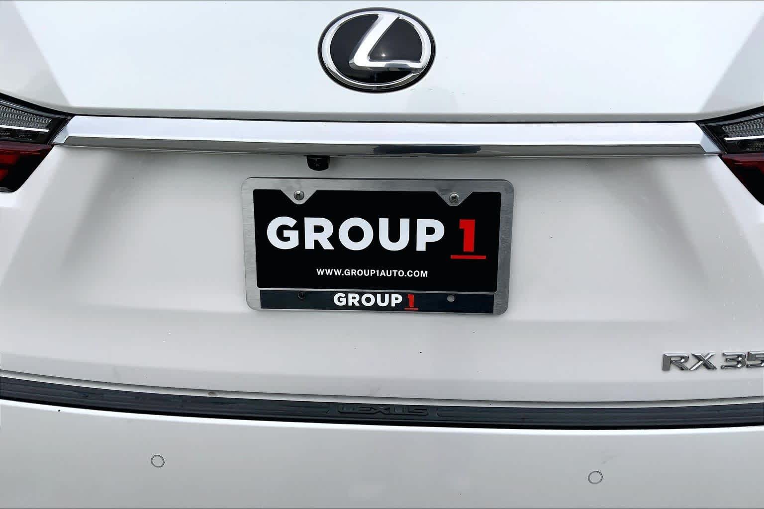 Used 2022 Eminent White Pearl Lexus  image 10