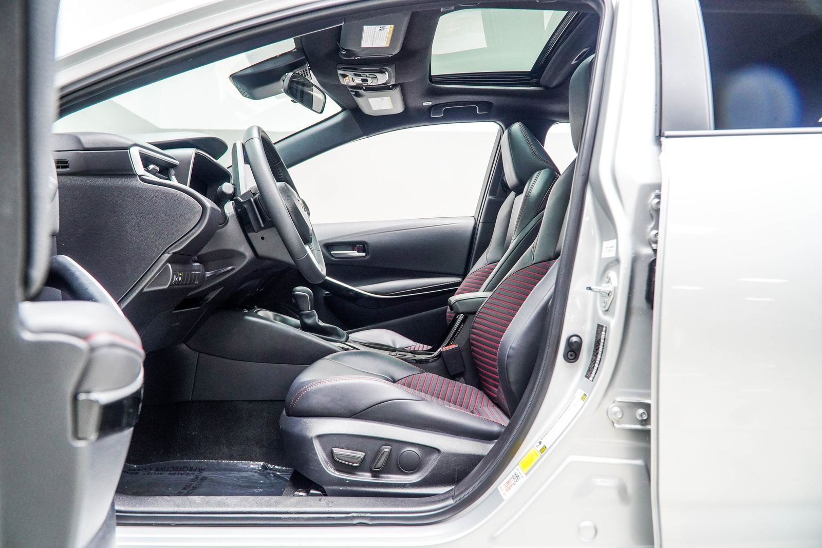 Used 2025 Gray Toyota XSE image 34