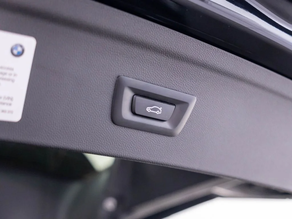 Used 2023 Black BMW M60 image 30