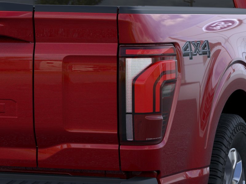 New 2026 Ruby Red Metallic Tinted Clearcoat Ford Platinum image 21