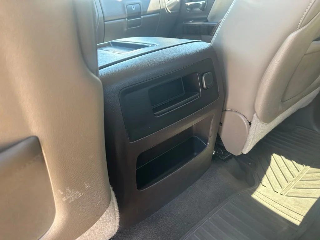 Used 2015 Gray GMC Denali image 31
