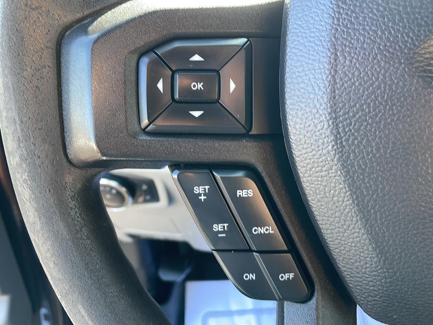 Used 2019 Agate Black Metallic Ford XLT image 11
