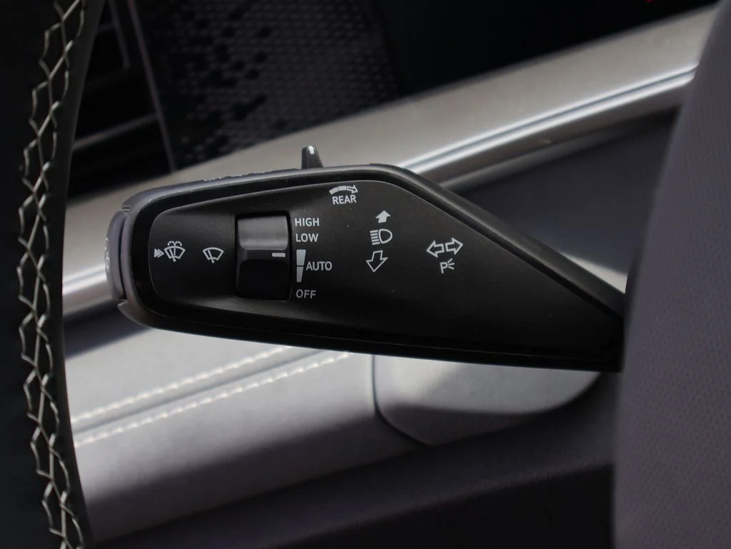New 2026 Black Volkswagen 2.0T SE image 24