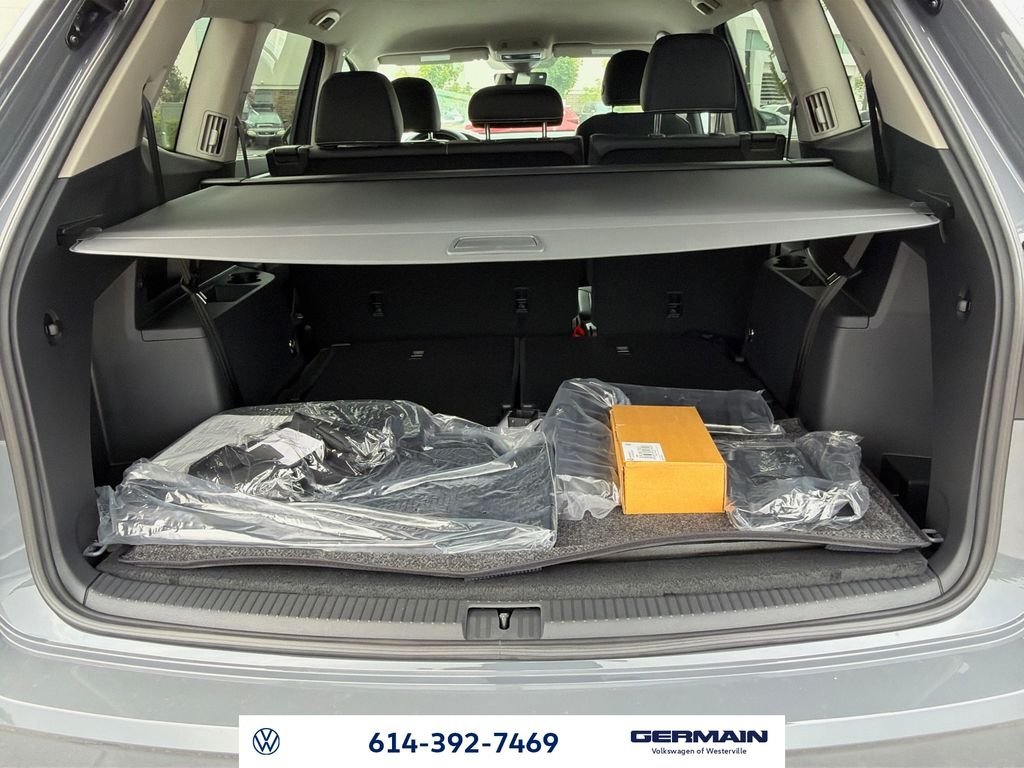 New 2026 Pure Gray Volkswagen 2.0T SE w/Technology image 11