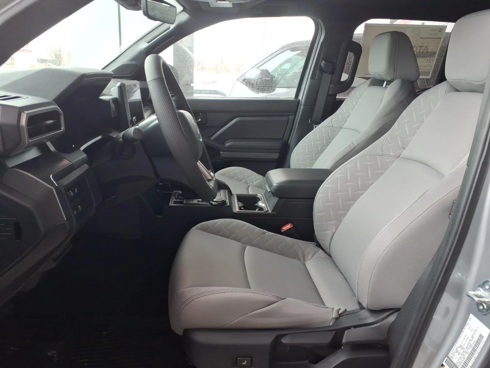 2026 Toyota Tacoma SR5 - Photo 11